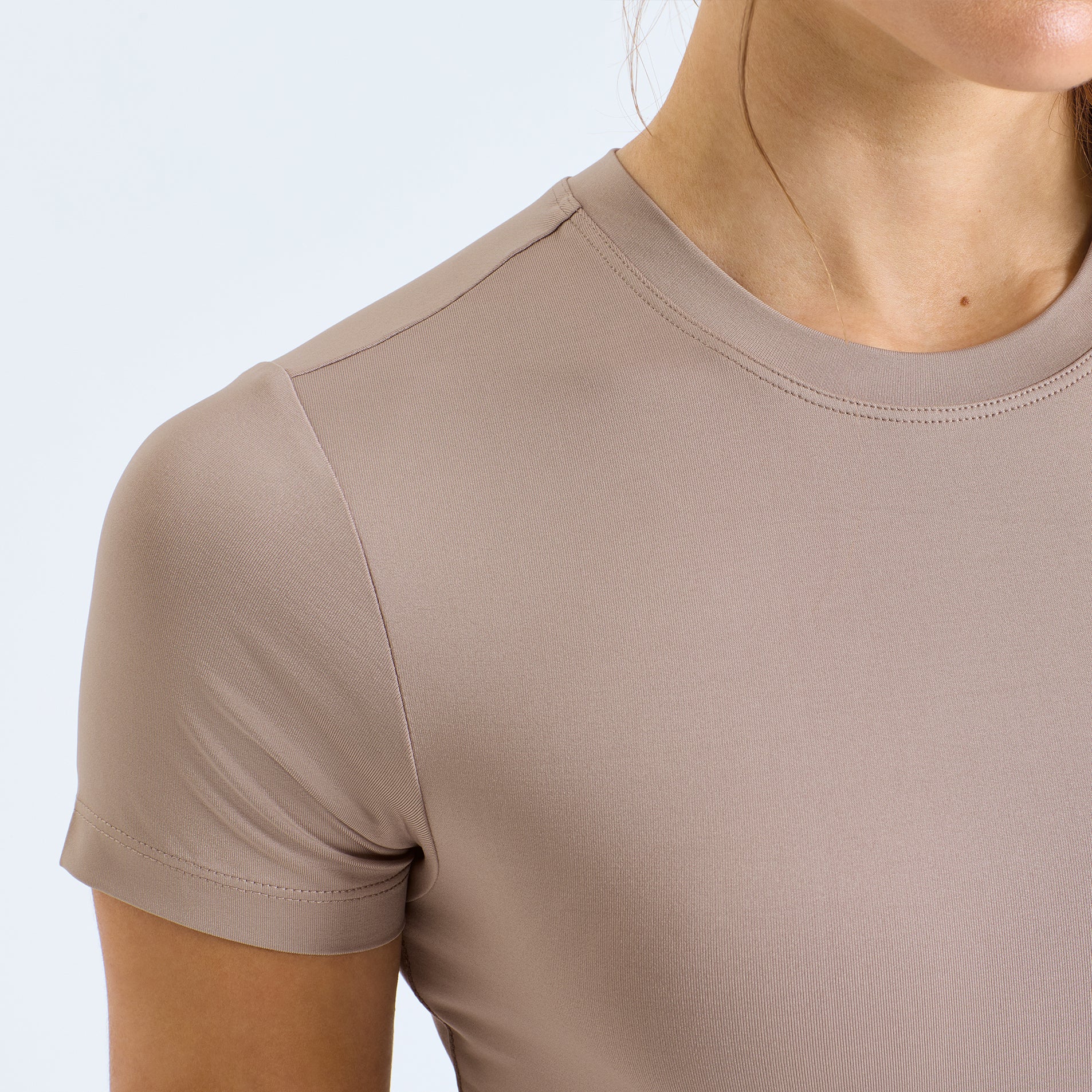 ARIADNE LUX RECYCLED FITTED TEE