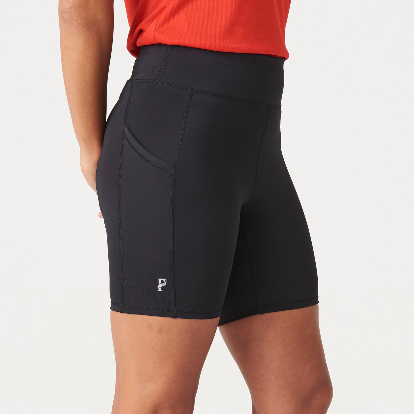 HERA SHORTS WITH POCKETS